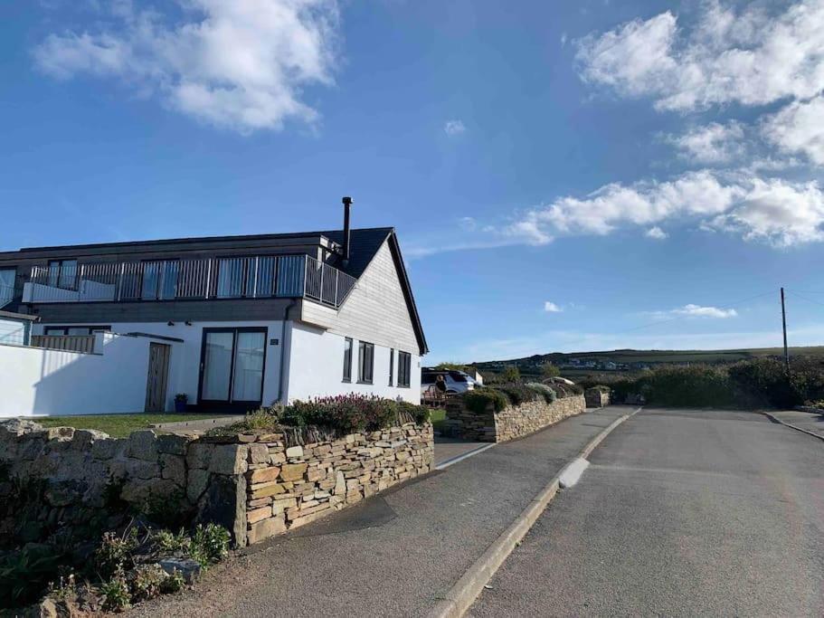 St Agnes Perfect Location, Hot Tub, Sea Views, Gym Leilighet Eksteriør bilde